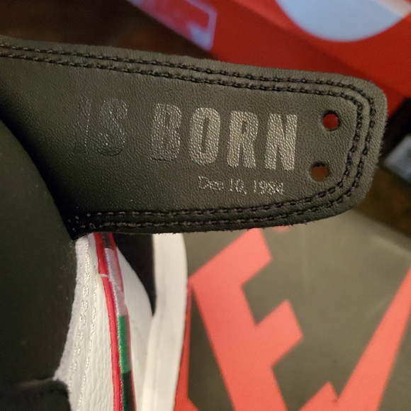 Air Jordan 1 High OG Sport Illustrated A Star Is Born. GS Size 5 - Picture 11 of 11